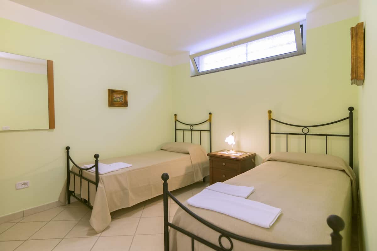 Appartamento Comfort, 2 camere da letto (L'Ulivo) | 1 camera, biancheria in cotone egiziano