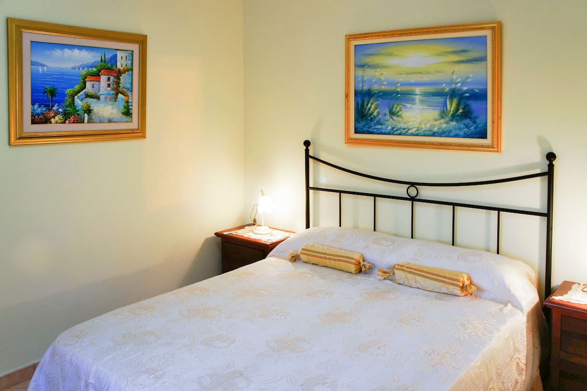 Appartamento, 2 camere da letto, balcone, vista mare (Belvedere) | 1 camera, biancheria in cotone egiziano