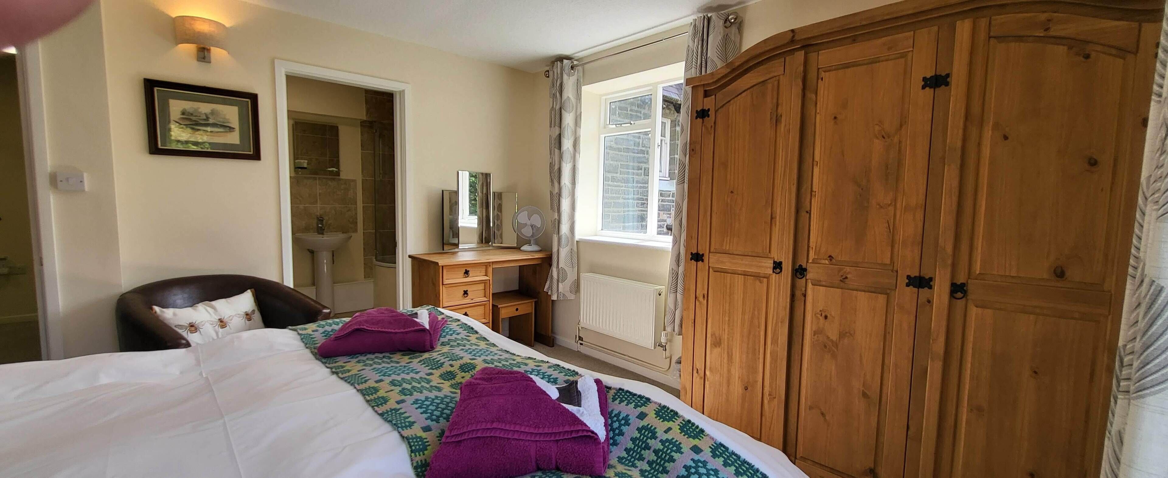 Garden view-Celyn suite (floor 1) | 2 bedrooms, iron/ironing board, free WiFi, bed sheets