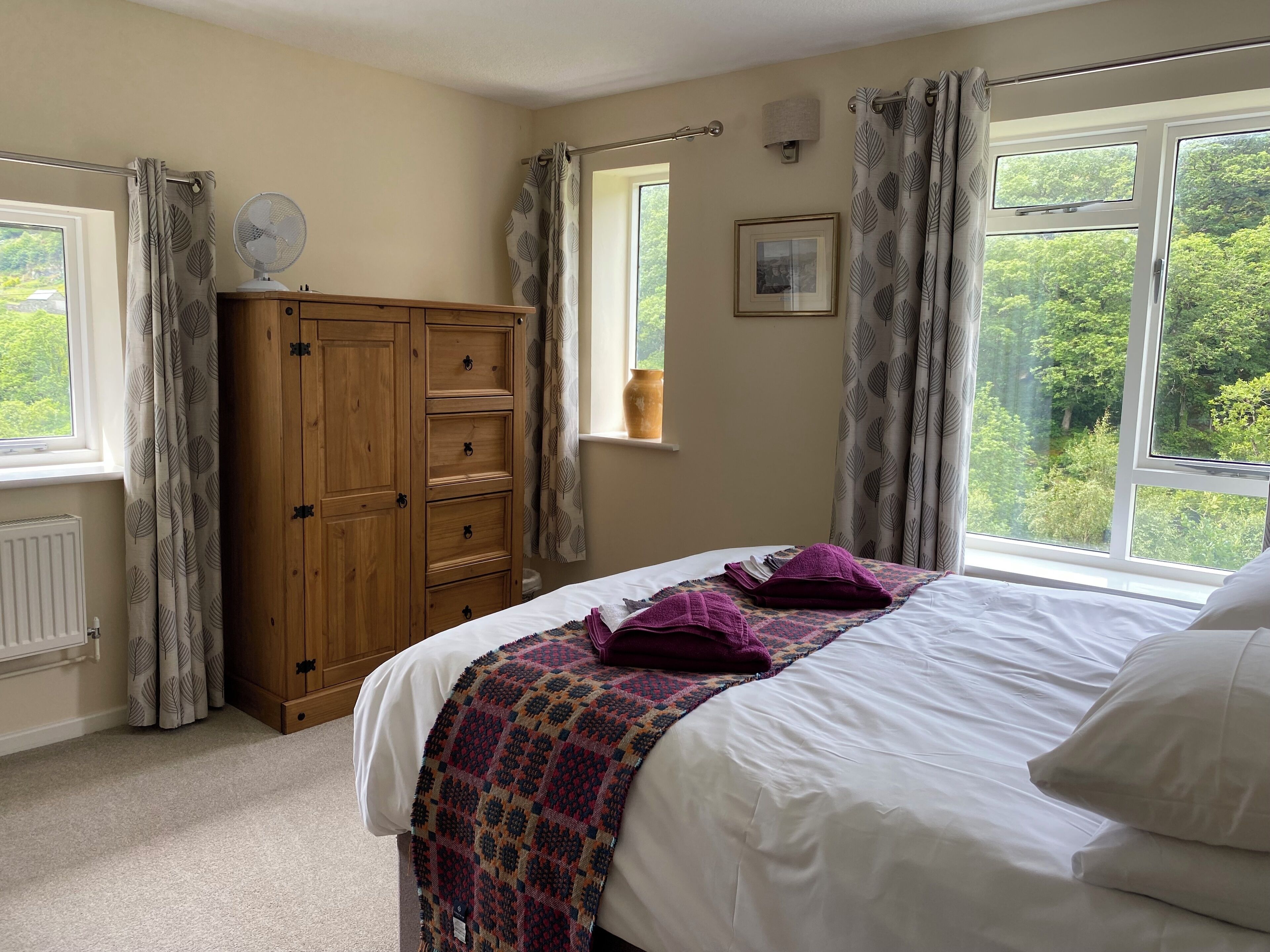 River view-Derw suite (floor 2)