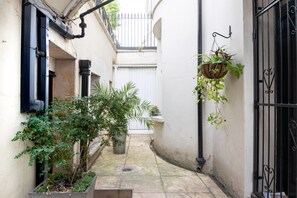 Classic-Studio, eigenes Bad | Garten