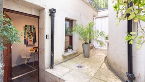 Classic Studio, Private Bathroom | Garden - Little Venice Paddington Studio (London)