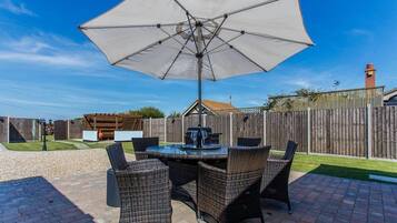 Cottage, 2 Bedrooms | Terrace/patio