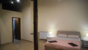 1 bedroom, iron/ironing board, bed sheets