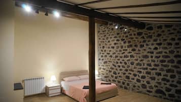 1 Schlafzimmer, BĂŒgeleisen/BĂŒgelbrett, BettwĂ€sche