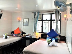 Deluxe Family Room | Desk, blackout curtains, free WiFi, bed sheets - W's Lounge (Kowloon)