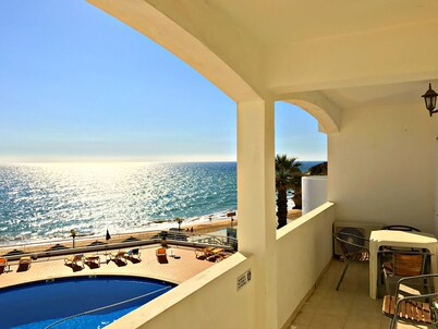Borda d'Água, Praia da Oura