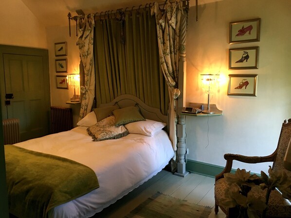 Classic Double Room | Down comforters, individually decorated, individually furnished - Parsons House B&B (Buxton)