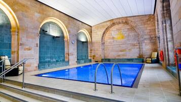 Luxury Apartment, Private Bathroom, Lake View (Penthouse apartment) | Outdoor pool