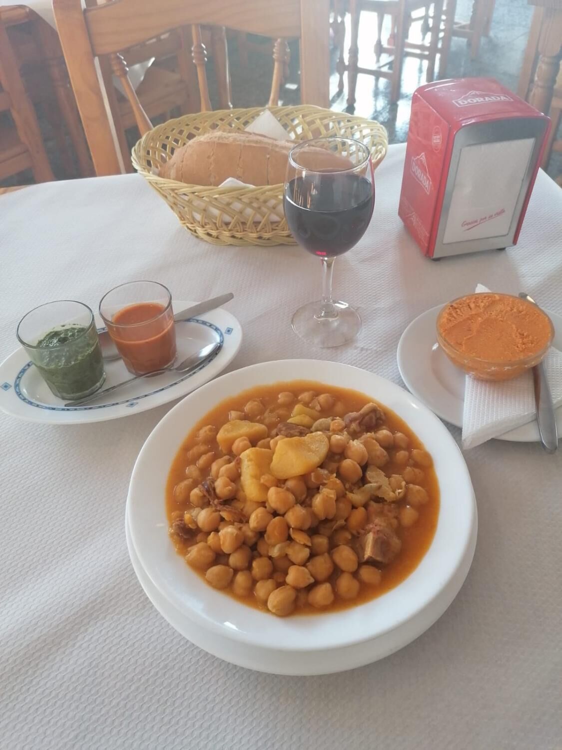 Photo - Pensión Amparo Las Hayas