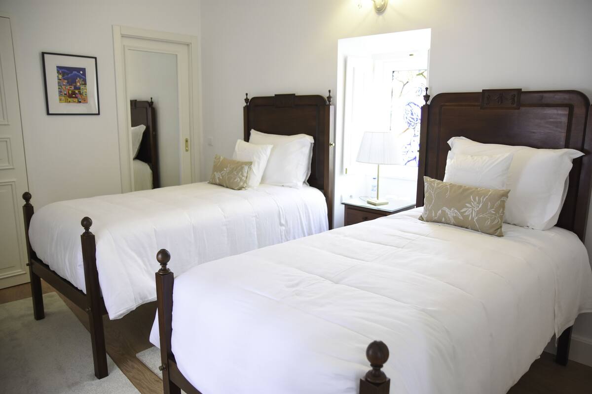 Classic Twin Room | Premium bedding, in-room safe, blackout curtains, free WiFi