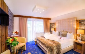 双人房 | 客房内保险箱、免费 WiFi、床单