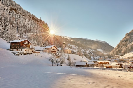 Vista al paisaje. Hotel ad LACA