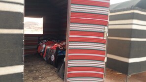 Traditional Triple Room | Free WiFi - Bedouin Sunrise camp (Wadi Rum)