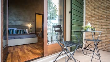 Premium Twin Room, Ensuite, Lake View (Gelsomino) | Balcony