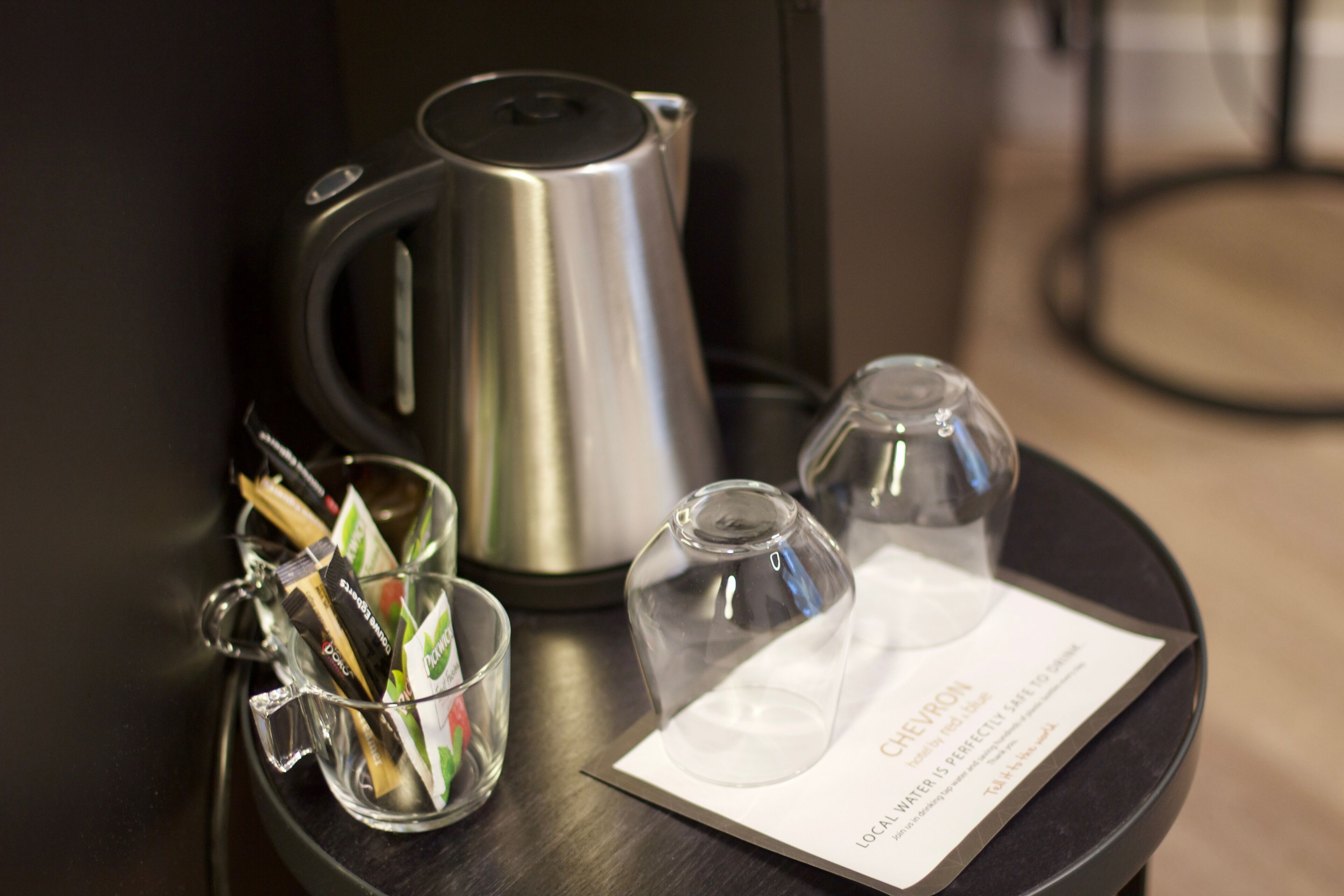 Photo - Chevron Hotel