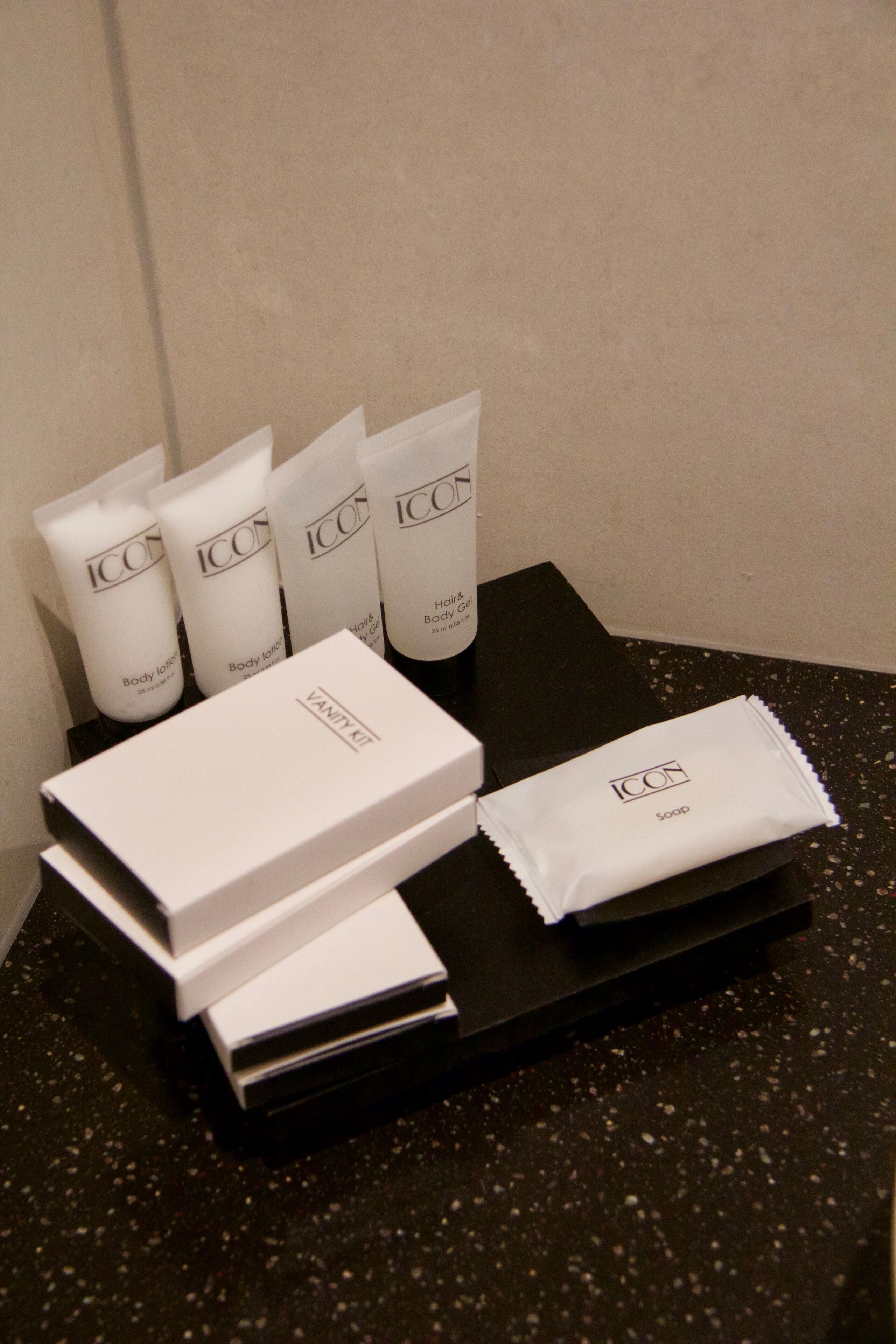 Photo - Chevron Hotel