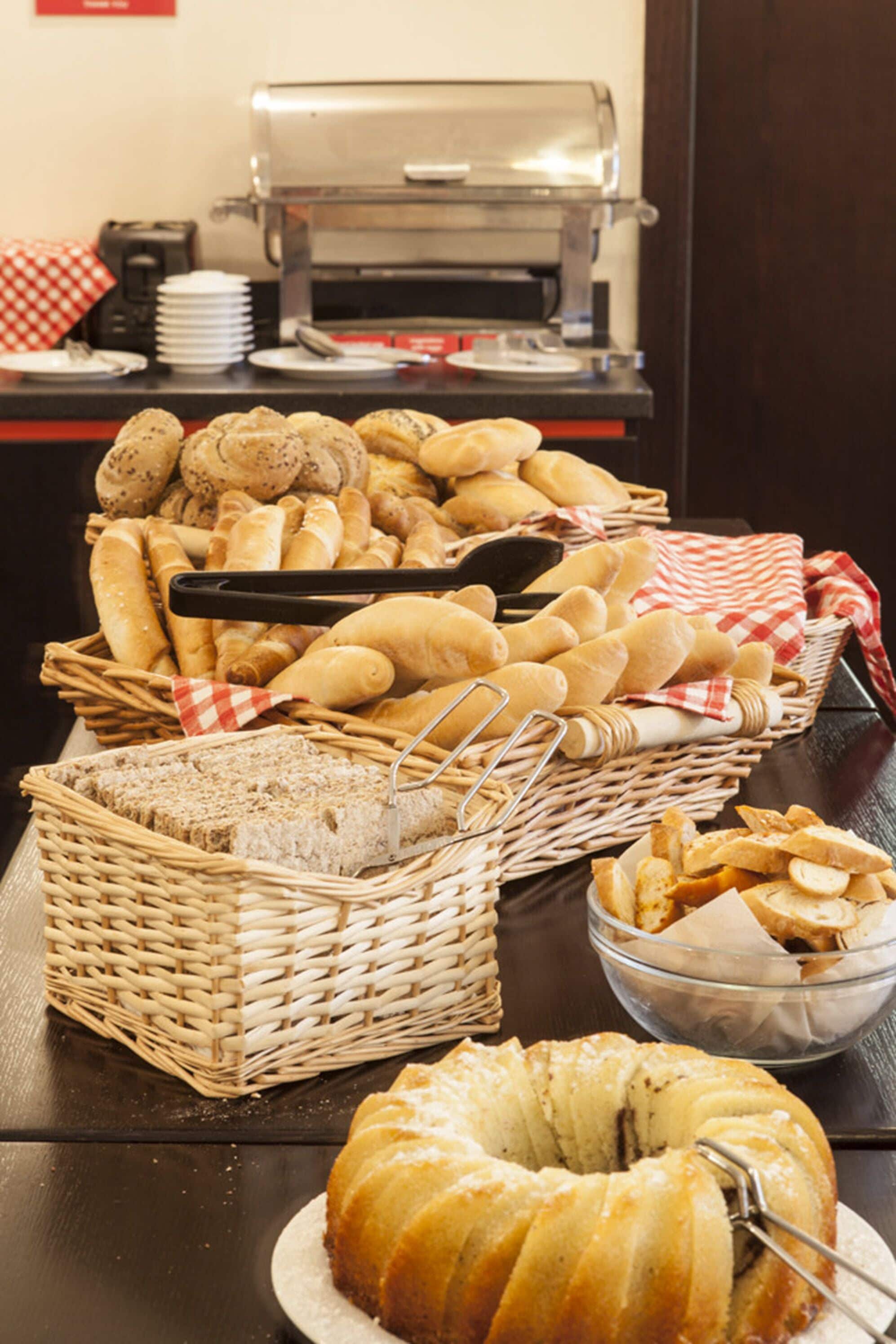 Photo - Chevron Hotel