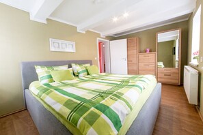 Appartement, rez-de-chaussée | Système d’insonorisation, accès au Wi-Fi (inclus), literie fournie