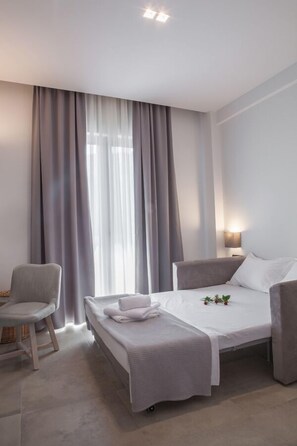 Caja de seguridad en la habitación y escritorio