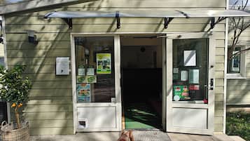 Overnatningsstedets facade