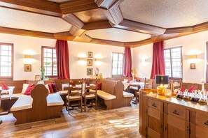 Restaurant - Hotel Ritter Jörg (Sommerhausen)