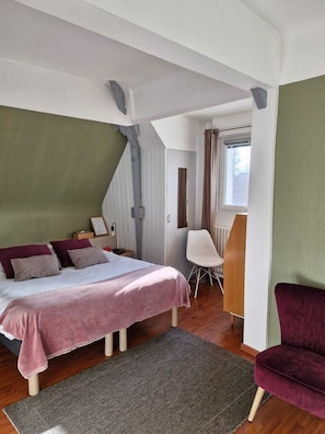 Habitación | Wifi gratis y ropa de cama
