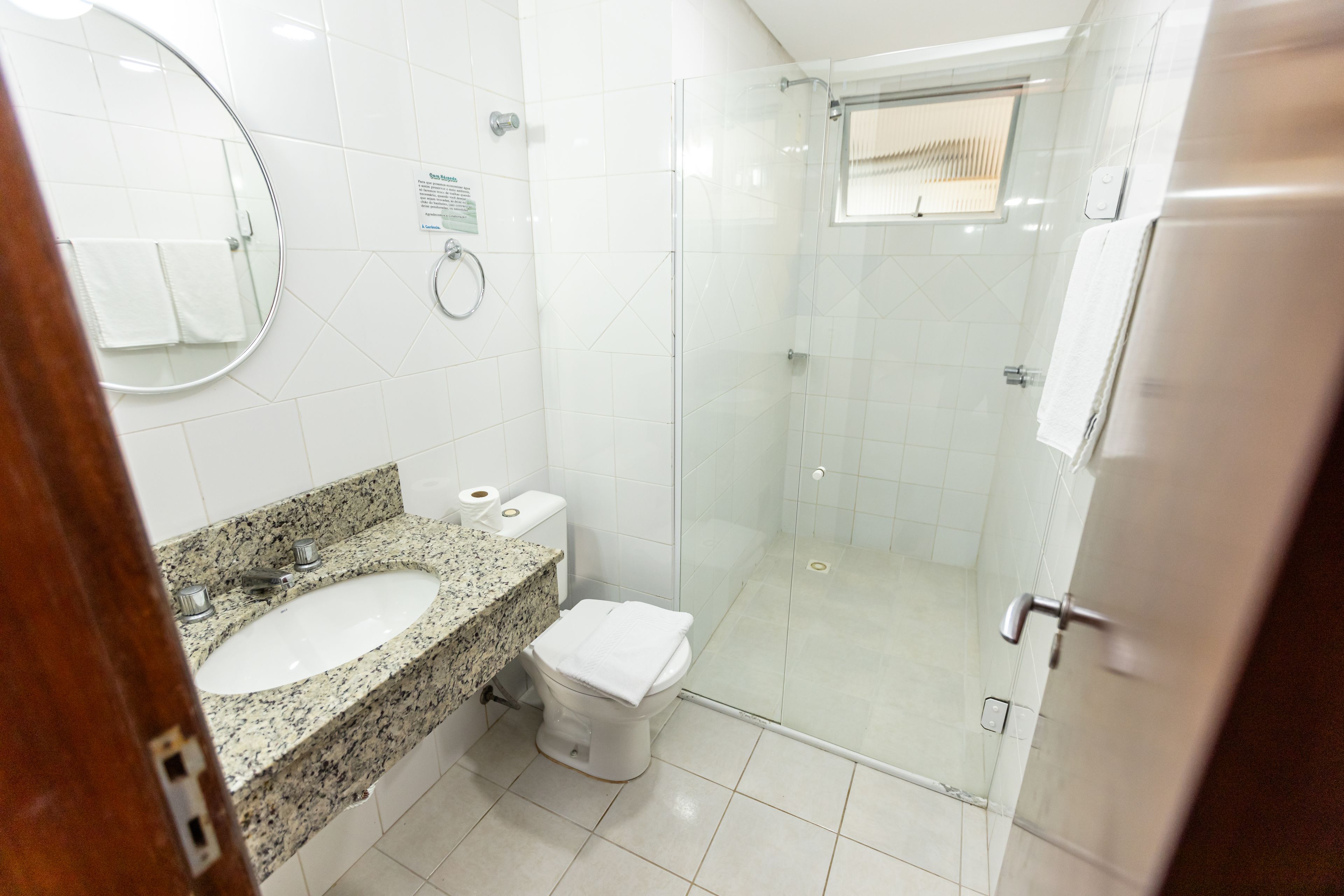 suite (bosque) | bathroom | shower, towels