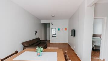 Departamento estándar | 2 habitaciones, espacio para trabajar con laptop y wifi gratis