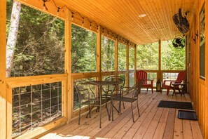 Outdoor dining - WiFi & Waterfront - Soul Sister Red River Gorge KY (Campton)