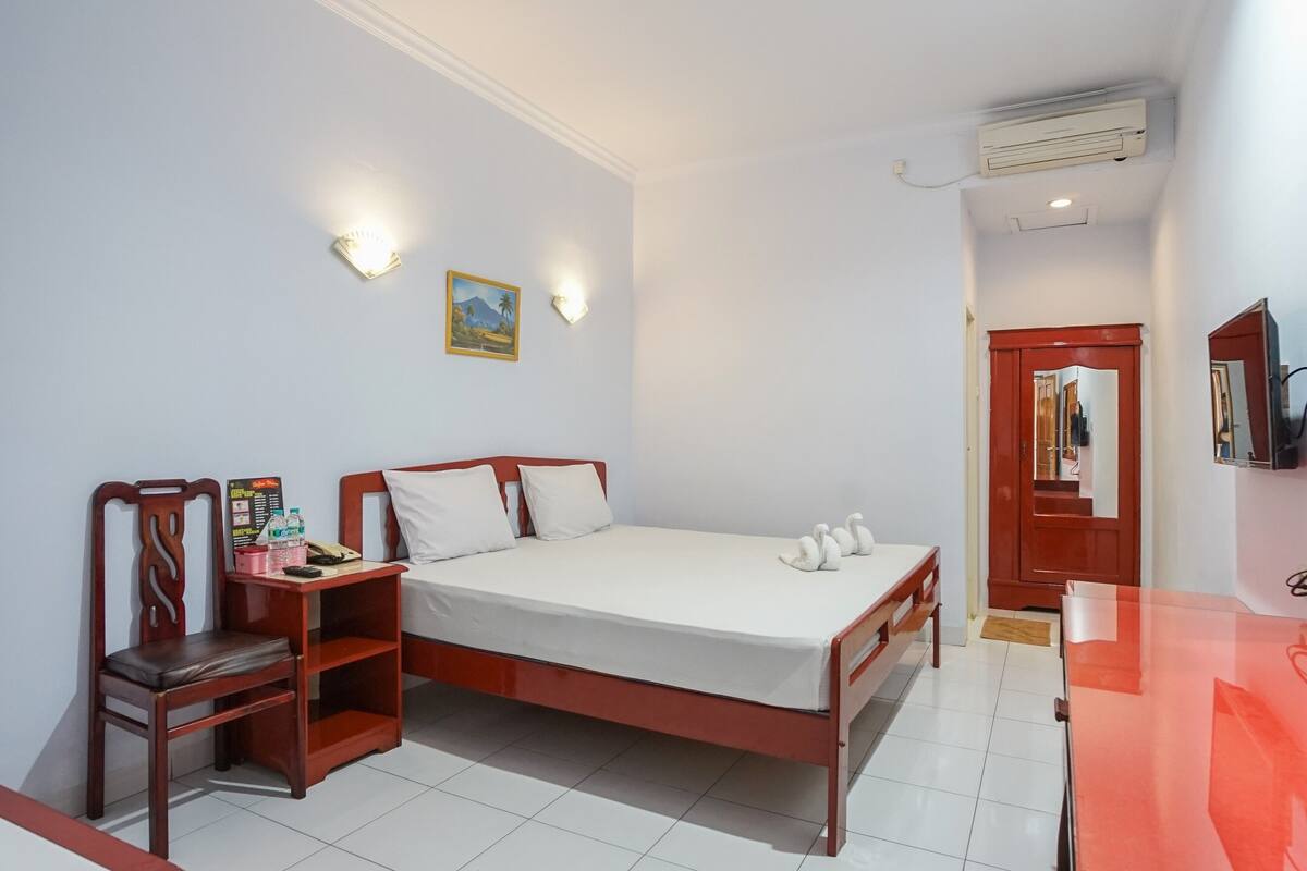 Standard Room | Free WiFi, bed sheets