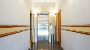 Hallway - Hotel Mustika Sari (Makassar)
