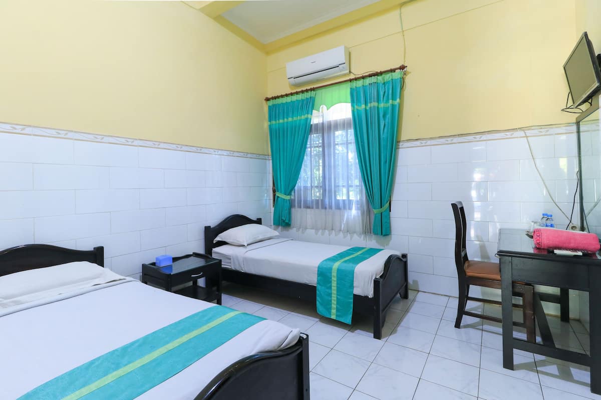 Twin Room | Free WiFi