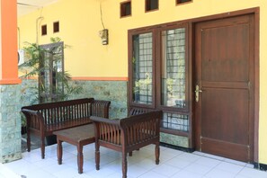 Free WiFi - Wisma Bougenville (Surabaya)