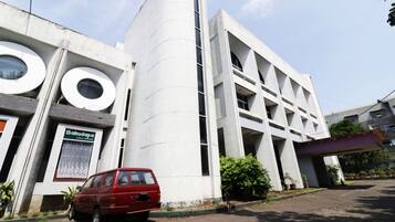 واجهة المنشأة