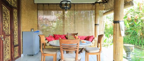 Classic Garden | 1 bedroom, desk, free WiFi