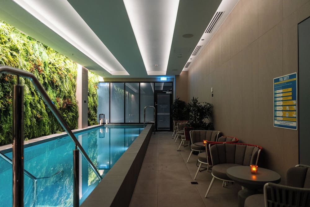 Vibe Hotel Melbourne