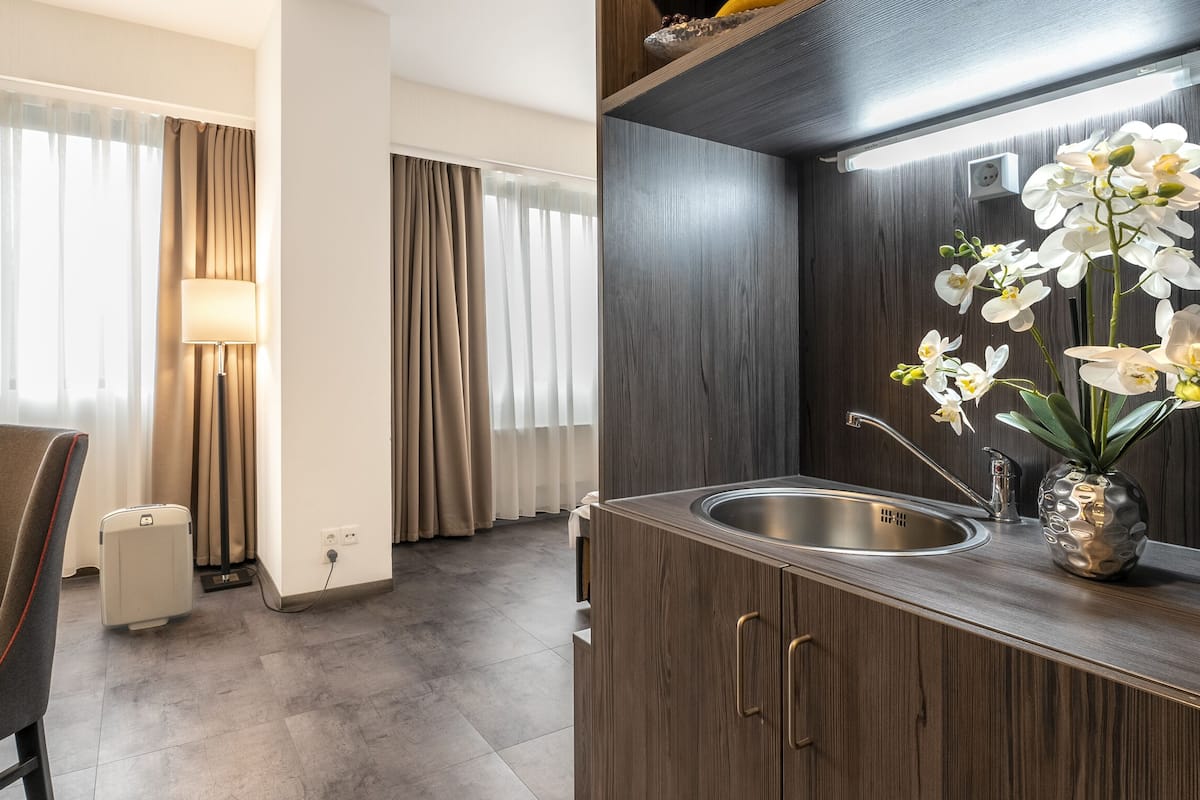 Junior Suite, Multiple Beds (Living Room;with Sofabed) | Laptop workspace, soundproofing, free cribs/infant beds, free WiFi