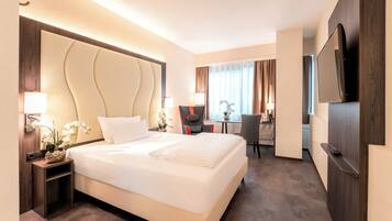 Laptopgeeigneter Arbeitsplatz, schallisolierte Zimmer