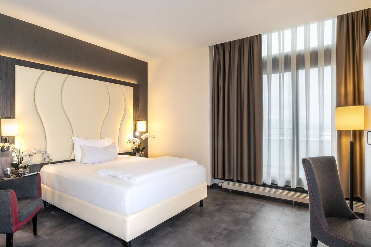 superior room, multiple beds | laptop workspace, soundproofing, free cots/infant beds, free wifi