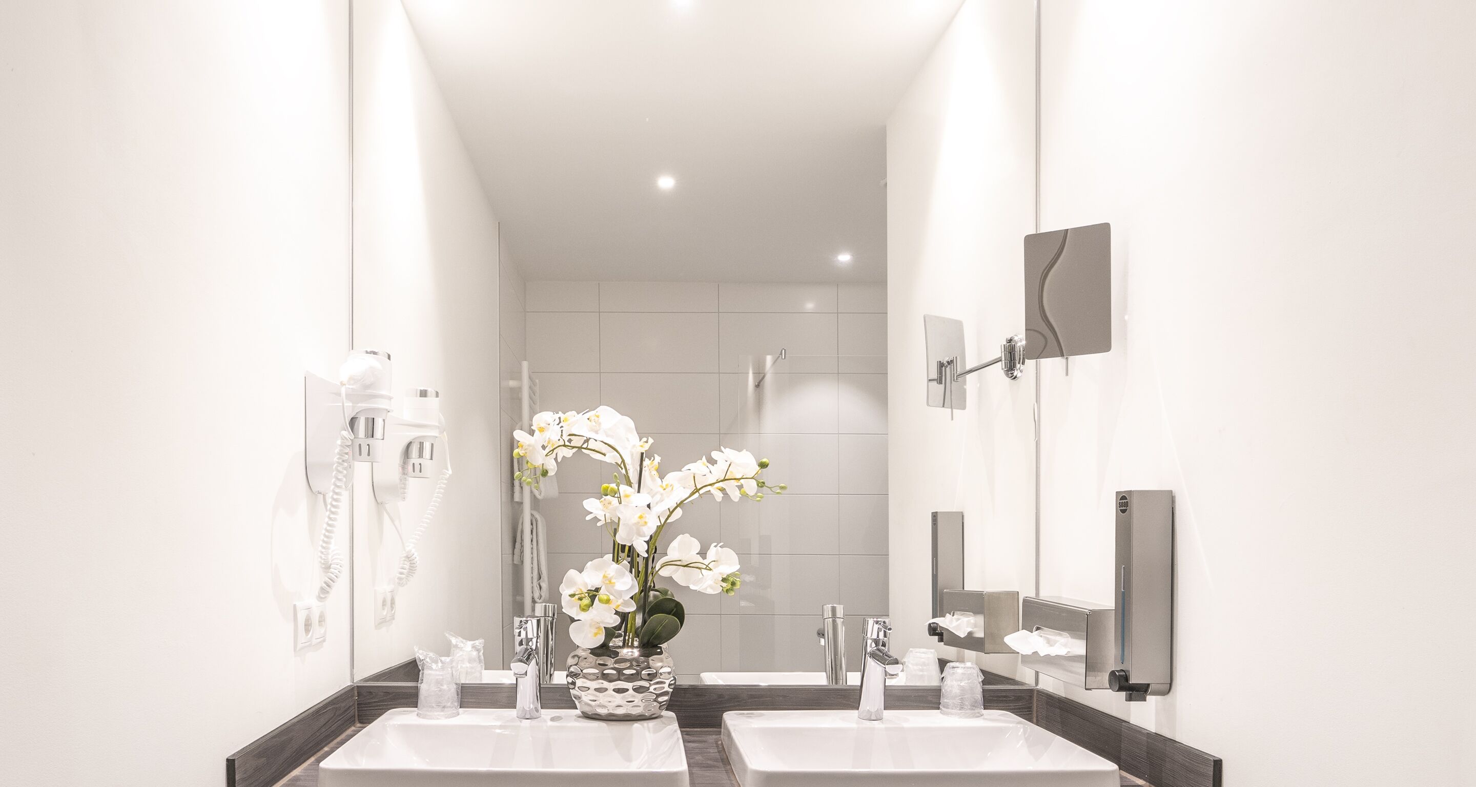 junior suite, multiple beds (living room;with sofabed) | bathroom | shower, towels