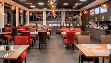 Daily buffet breakfast (EUR 15 per person)