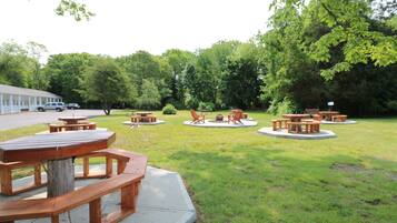 Área de parrilladas y picnic