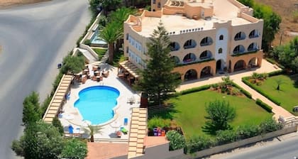 Karteros Hotel