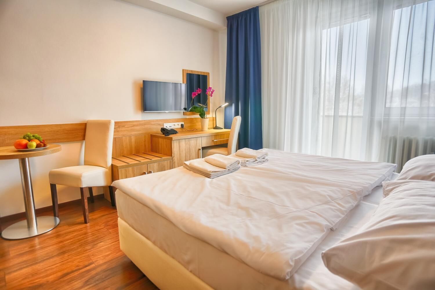 In-room safe, desk, iron/ironing board, free WiFi