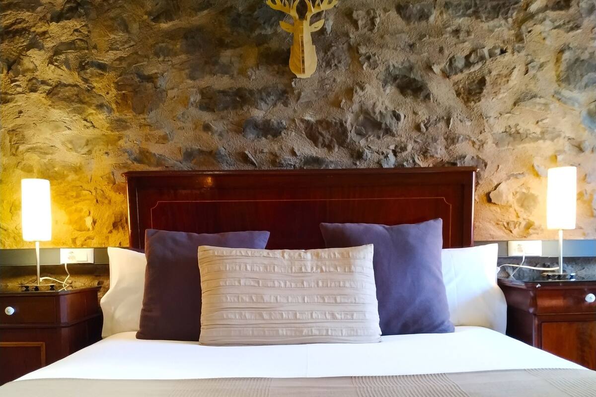 Double Room | Down duvets, memory-foam beds, desk, laptop workspace