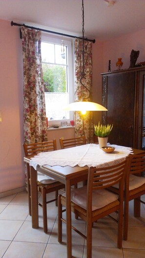 Dining - Apartment Marie (Detmold)