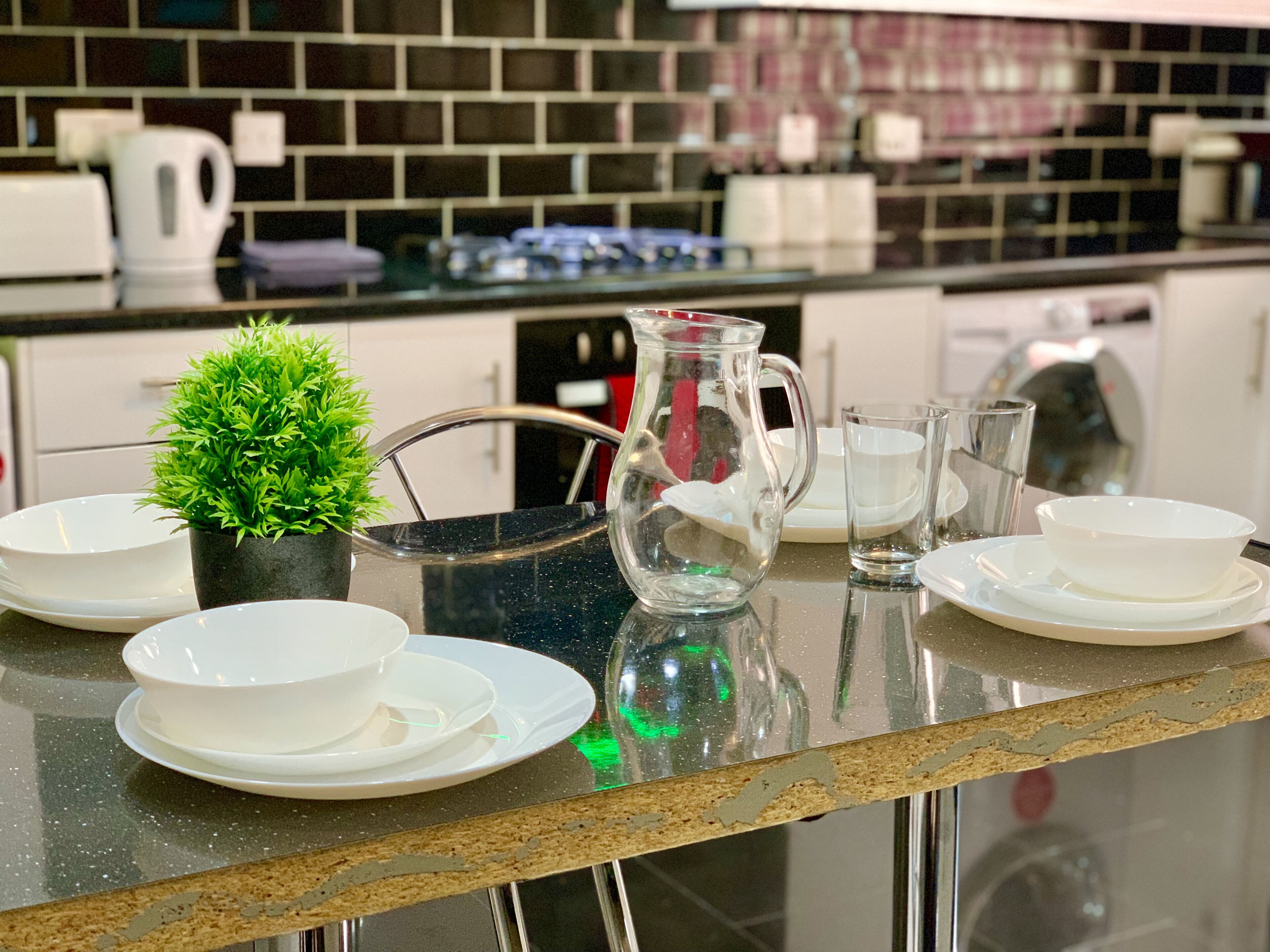 3 Bedroom Deluxe Apartment | Dining