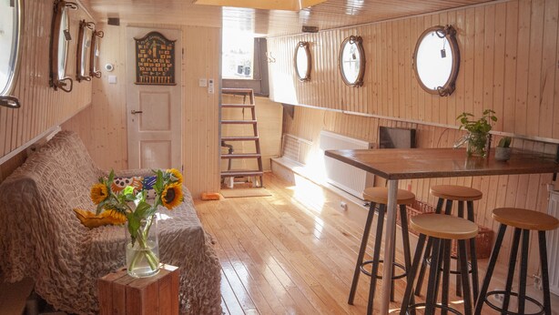 Living area - Houseboat De Tulp (Vinkeveen)