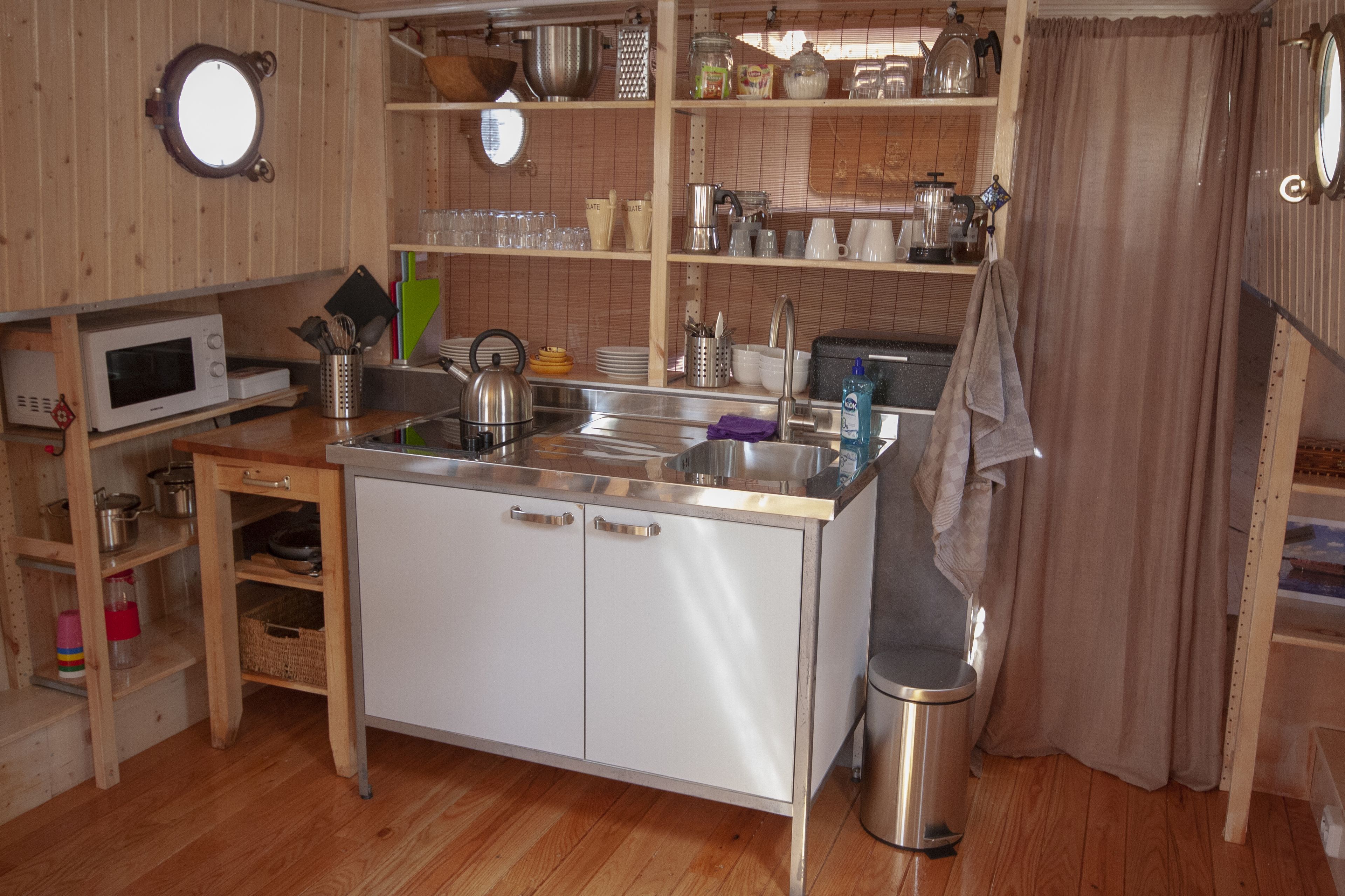 Private kitchenette